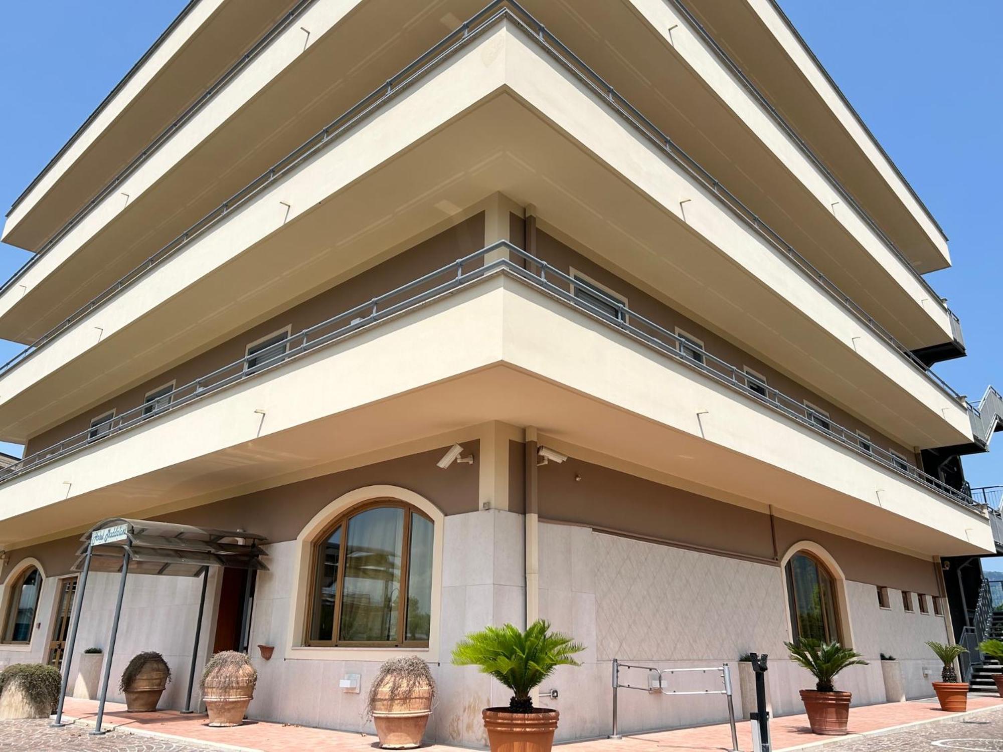 Hotel Maddaloni Tufino المظهر الخارجي الصورة